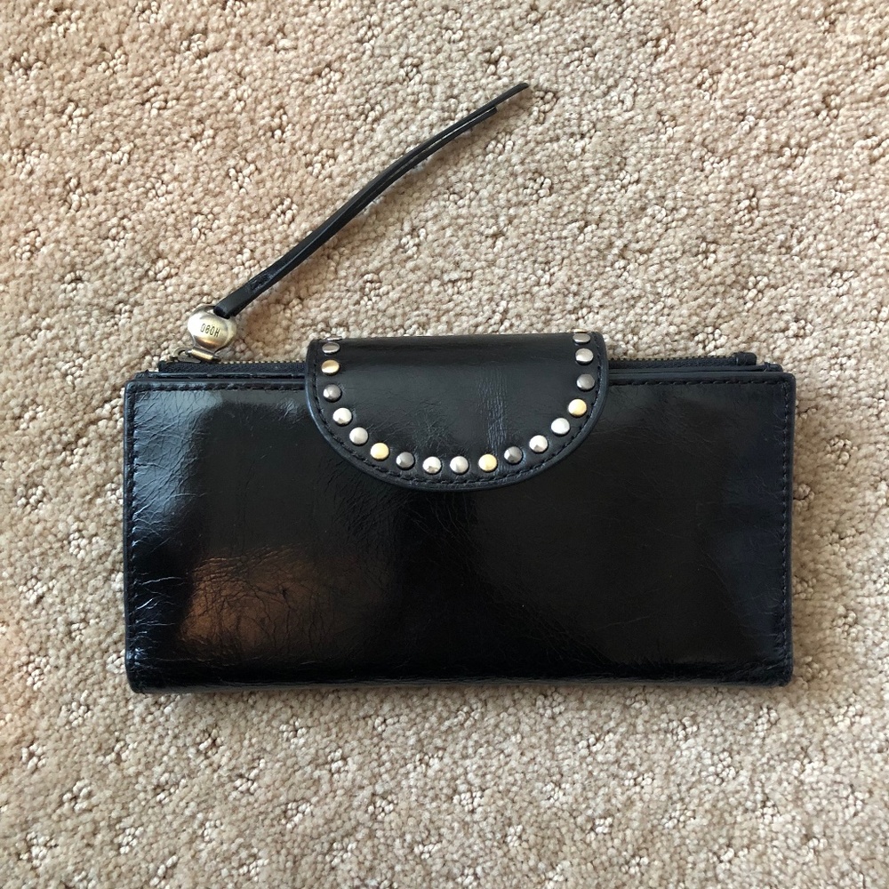 HOBO BAGS LEATHER WALLET WITH METAL STUD ACCENTS, NEW WITHOUT TAGS